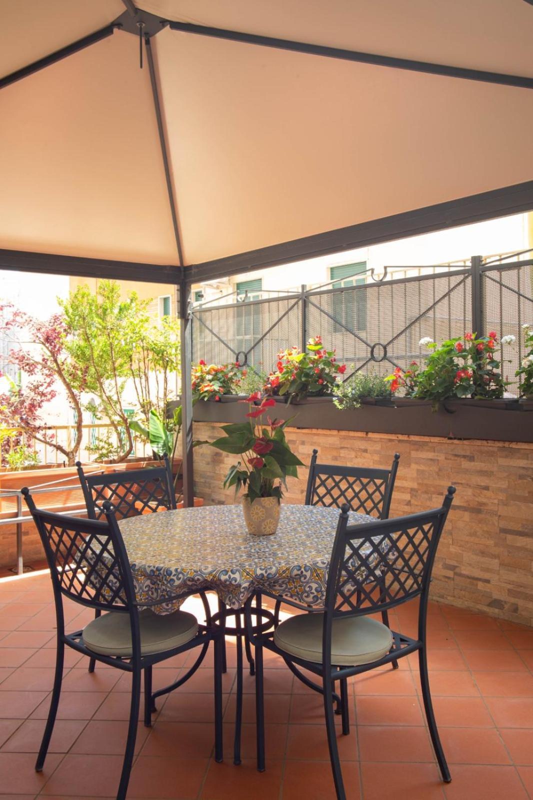 Little Rock Guest House Gaeta Exterior foto